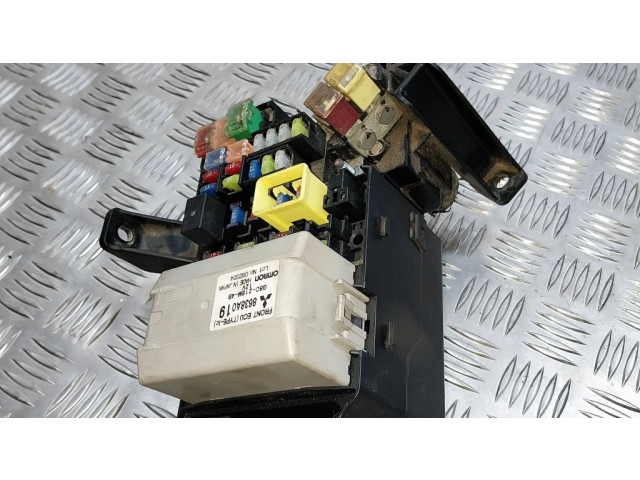 Блок предохранителей 8638A019, 09Z0D4 Mitsubishi Pajero