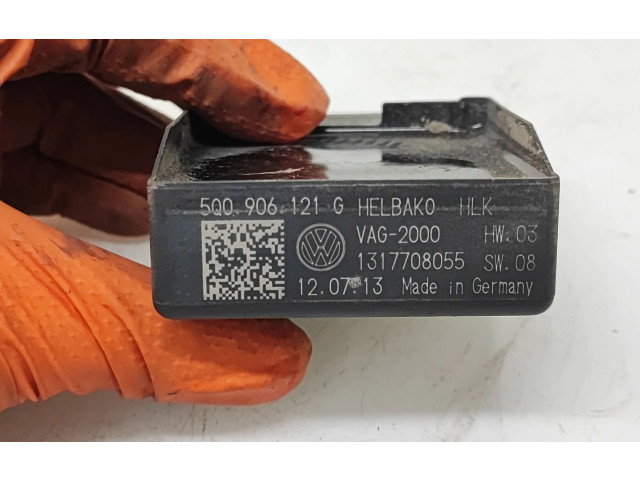 Блок управления топливного насоса 5Q0906121G, 1317708055 Audi A3 S3 8V CRBC