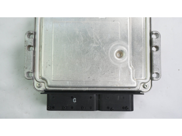 Блок управления двигателем Блок управления 391282B020   KIA Venga