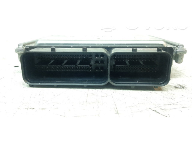 Блок управления двигателя 04L907445G Audi A3 8Y