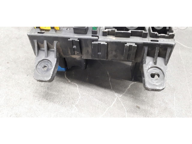 Блок предохранителей  91198-1C010   Hyundai Getz    