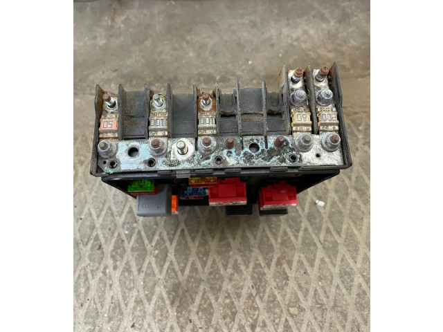 Блок предохранителей 1K0937124K, 07406270O   Volkswagen Golf Plus    