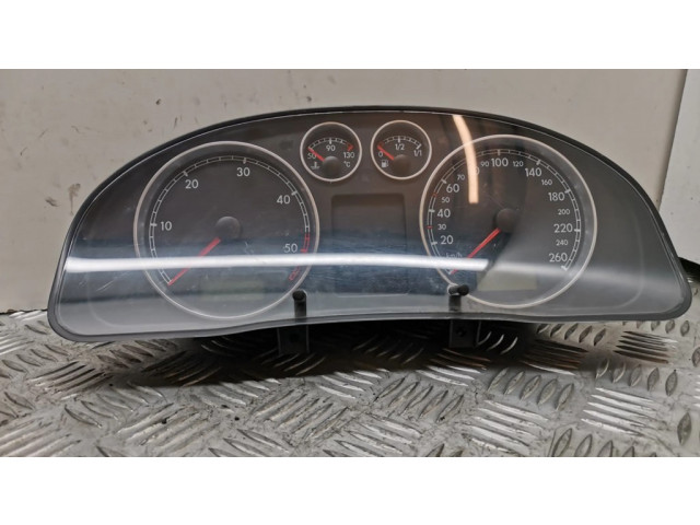 Přístrojová deska Volkswagen PASSAT B5.5 2002 VWZ7Z0A3369173, 3B0920825A