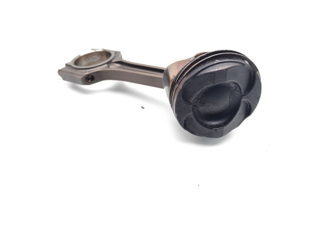  Поршень с шатуном M1JJ M1JJ  Ford Ecosport  