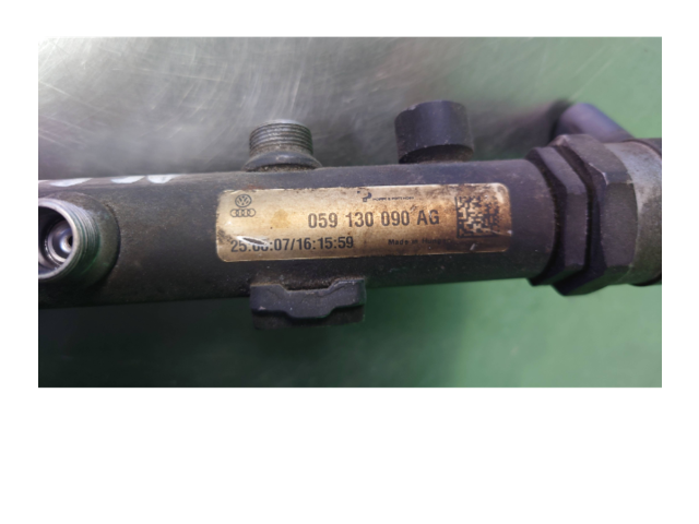 Топливная рампа 059130090AG   Audi A6 Allroad C6  