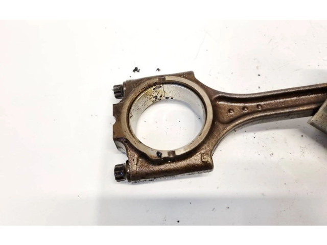 Поршень с шатуном Volvo V70