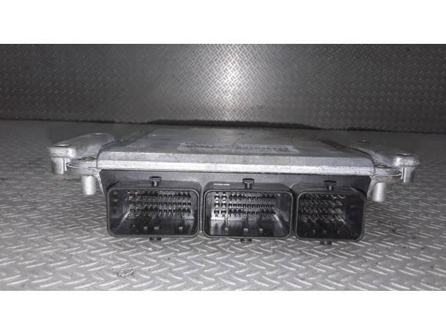 Řídící jednotka 0281010438 Mitsubishi Space Star 2001