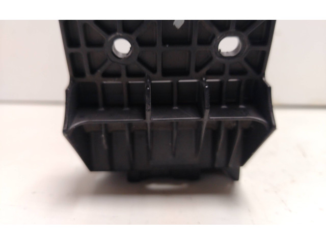 Блок предохранителей 82734   Toyota Corolla Verso AR10    