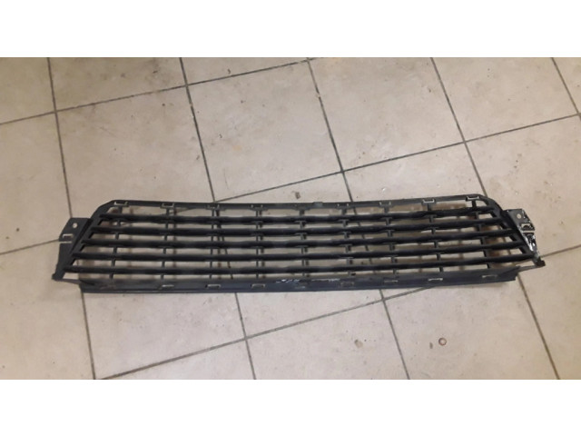 Нижняя решётка (из трех частей) Citroen C3 Picasso 99831L01, C044312531S