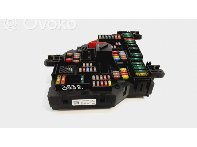 Pojistková skříňka 9210857 BMW 5 GT F07 2010