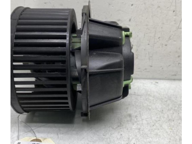 Вентилятор печки 272106020R Dacia Sandero