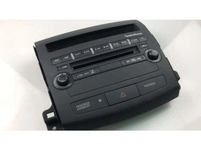 Радио/ проигрыватель CD/DVD / навигация