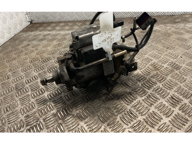 Топливный насос    Jeep Cherokee XJ