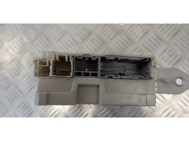 Блок предохранителей 8273050490   Lexus LS 460 - 600H    