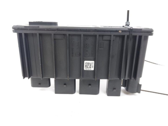 Řídící jednotka 8581253 BMW 2 F46 2014