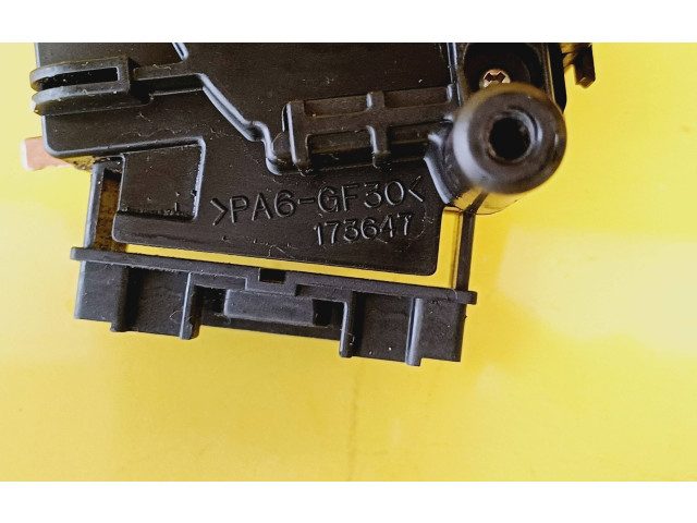 Ручка стеклоочистителей 173647 Daihatsu Cuore