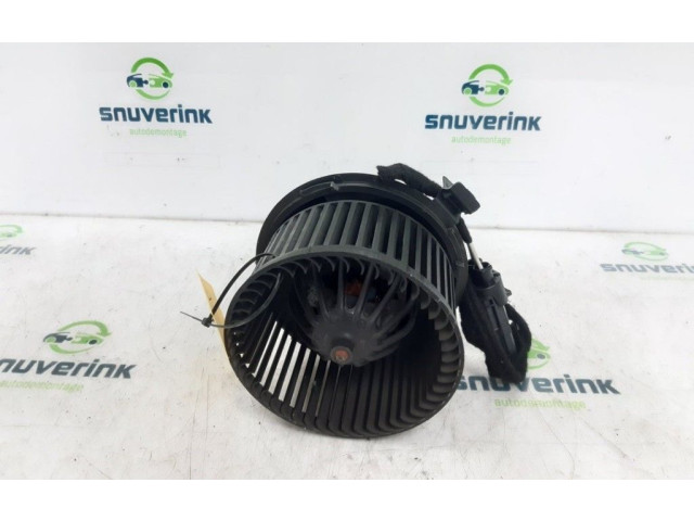 Моторчик заднего дворника     Citroen Berlingo