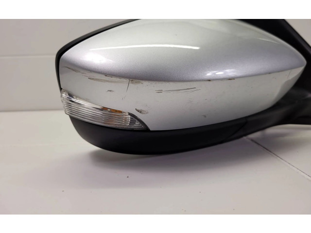 Зеркало электрическое Skoda Fabia Mk3 (NJ) 2015 - 2021 года