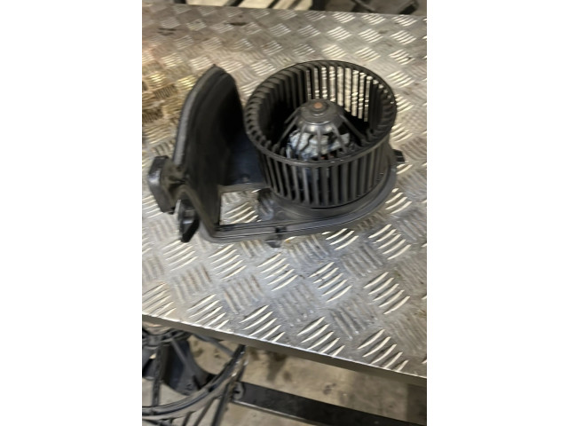 Вентилятор печки    7701049076   Renault Clio II