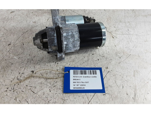 Čerpadlo oleje 233000557R, 233000557R Renault Clio IV A0001E2J0.9 Energy TCE 75 12V