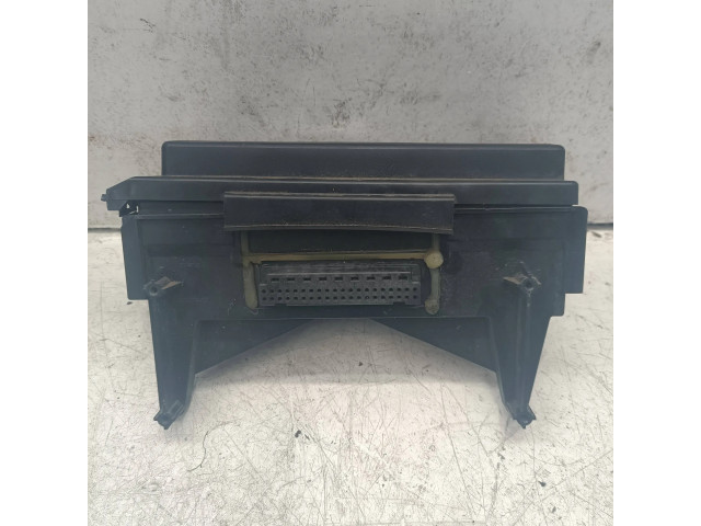 Блок предохранителей 04692114AC Jeep Grand Cherokee (WK)