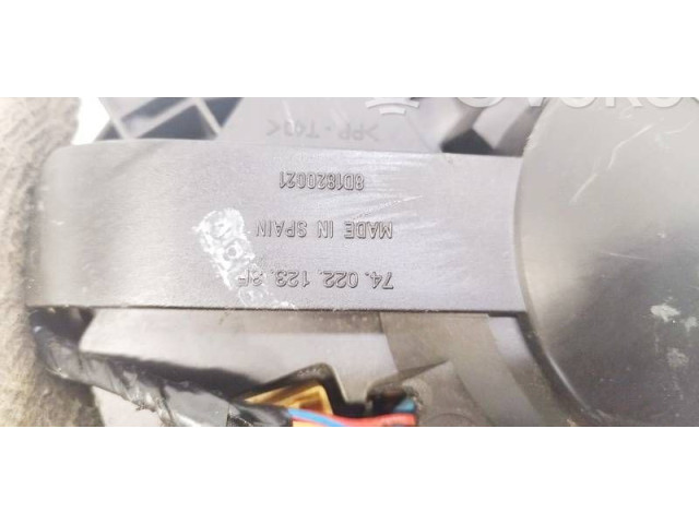 Вентилятор печки 8D1820021, 740221233F Skoda Superb B5 (3U)