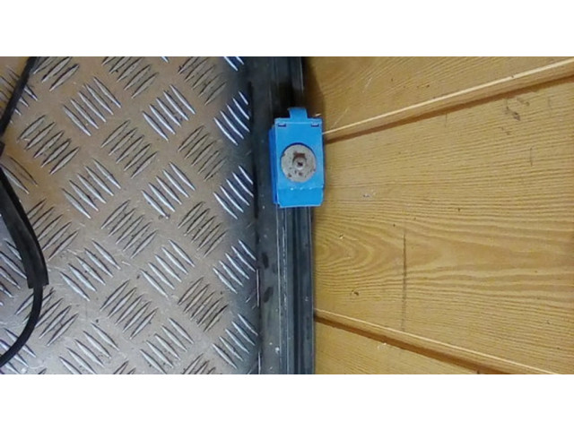 Передний комплект электрического механизма для подъема окна