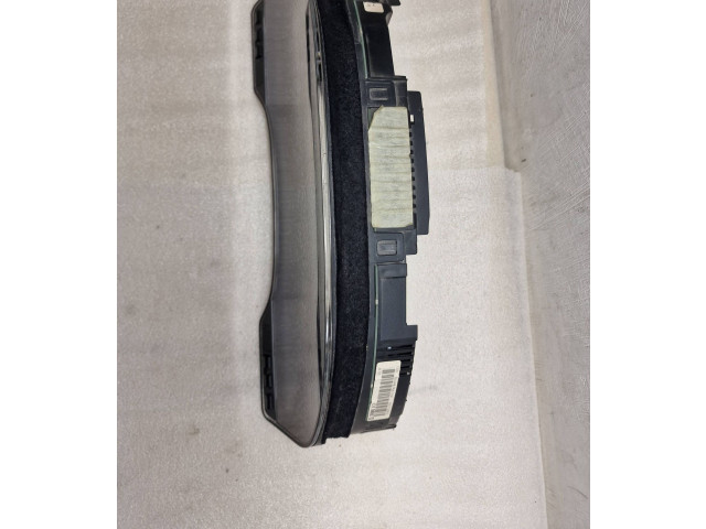 Панель приборов 81117764, 81117942 Audi A8 S8 D2 4D