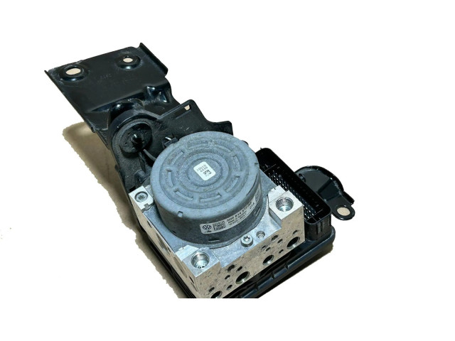 Блок АБС 5Q0907379AE, 14842 Volkswagen e-Golf 2014- года