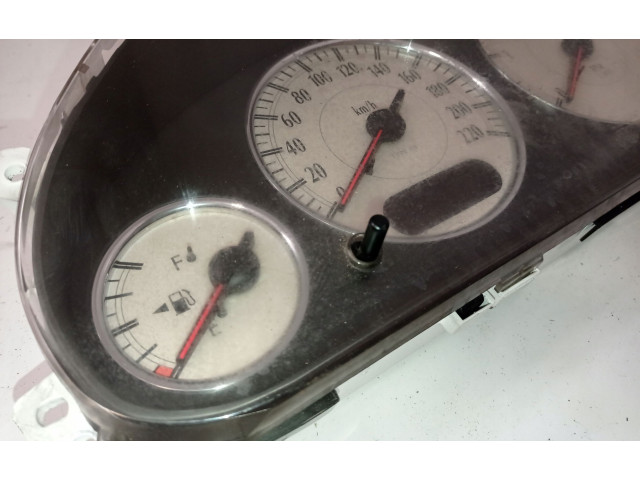 Přístrojová deska Chrysler Voyager 2003 R528AD