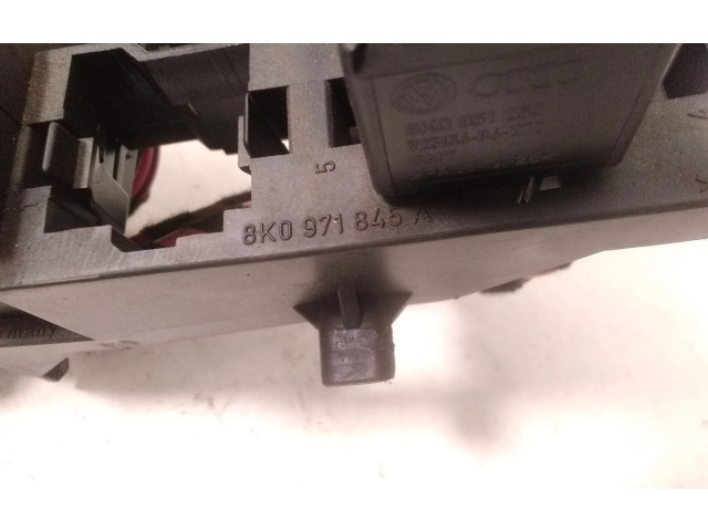 Pojistková skříňka 8K0971845A Audi A5 8T 8F 2008