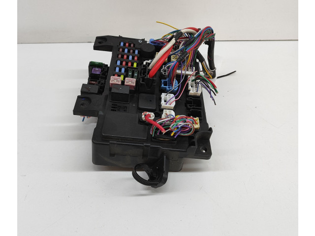 Блок предохранителей 8637A864 Mitsubishi Outlander