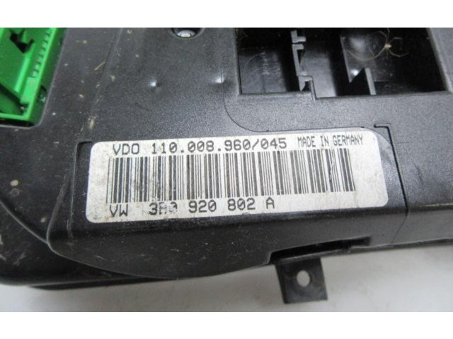 Přístrojová deska Volkswagen Passat Alltrack 2000