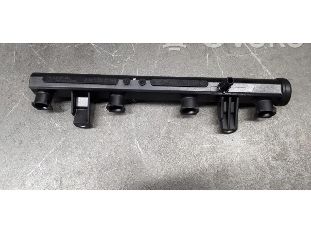 Топливная рампа 032133319al Skoda Fabia Mk1 (6Y)