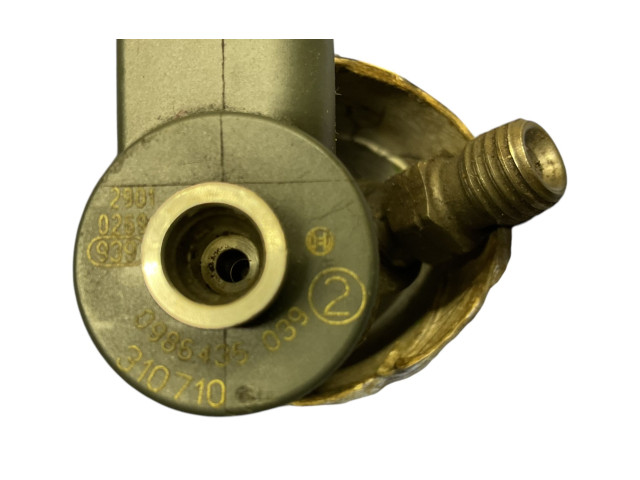 Vstřikovač 0986435039   Mercedes-Benz G W461 W463 1st Gen     