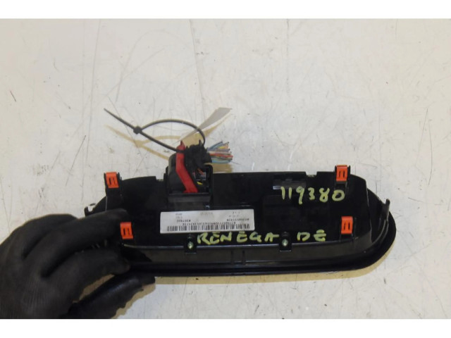 Блок управления климат-контролем    Jeep Renegade