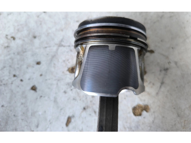  Поршень с шатуном  10587  Renault Trafic II (X83)  