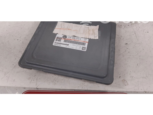 Блок управления двигателя 03F906070K   Volkswagen Beetle A5