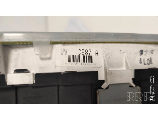 Панель приборов CB87A Mazda Premacy