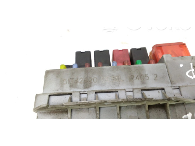 Блок предохранителей 51742420 Alfa Romeo GT