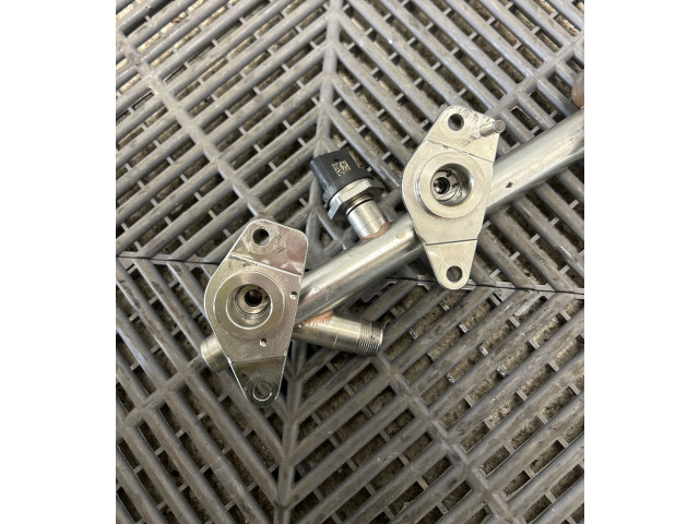 Топливная рампа A2740703800   Mercedes-Benz GLC X253 C253  