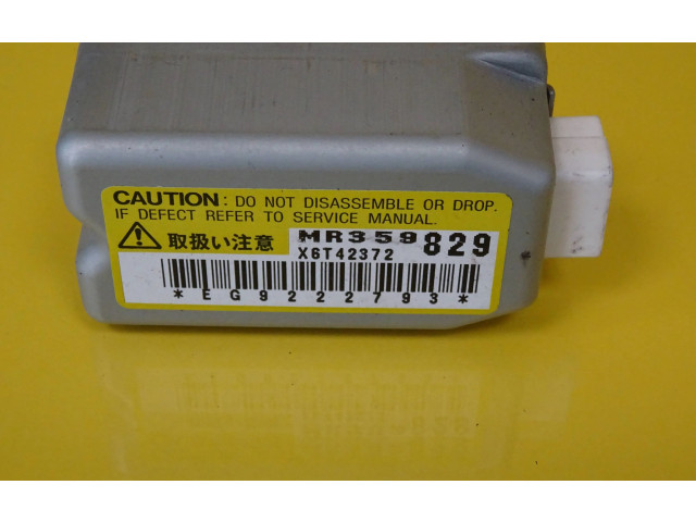 Блок подушек безопасности MR359829   Mitsubishi Space Star