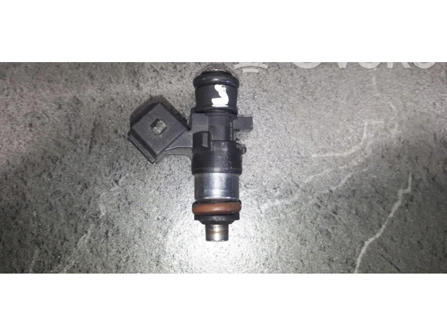 Форсунка 820029290    Renault Clio IV   