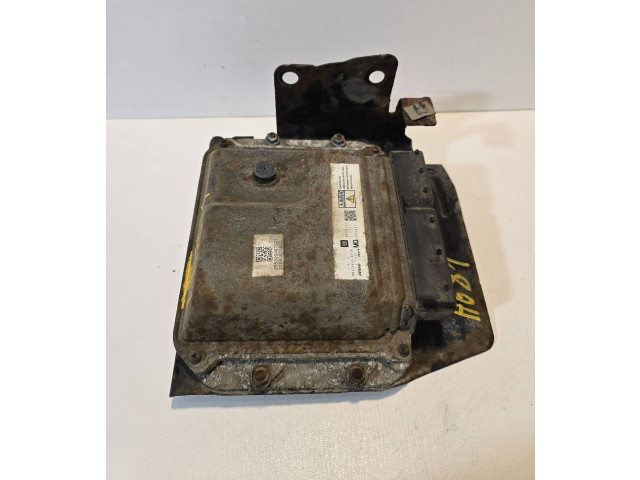 Řídící jednotka 98113172, MB2758008178 Opel Zafira B 2010