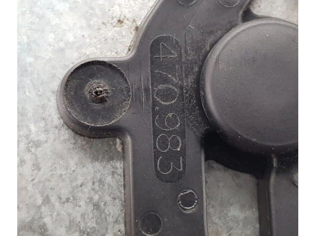 Моторчик дворников 470983, 404775    Volvo V70