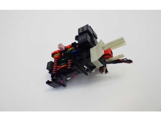 Блок предохранителей 5Q0937615C   Audi Q2 -    