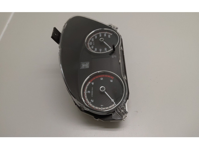 Панель приборов 8100C562, 4N15 Mitsubishi L200