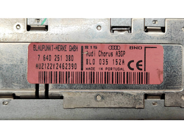 Радио/ проигрыватель CD/DVD / навигация