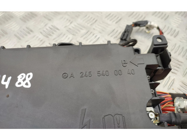 Блок предохранителей A2465400040   Mercedes-Benz A W176    