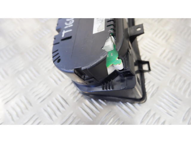 Přístrojová deska Volkswagen Tiguan 2009 5N0920961A, 5N0920961A